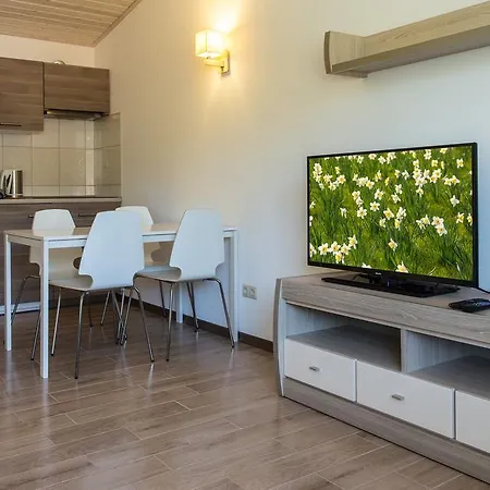 Akva Apartement *